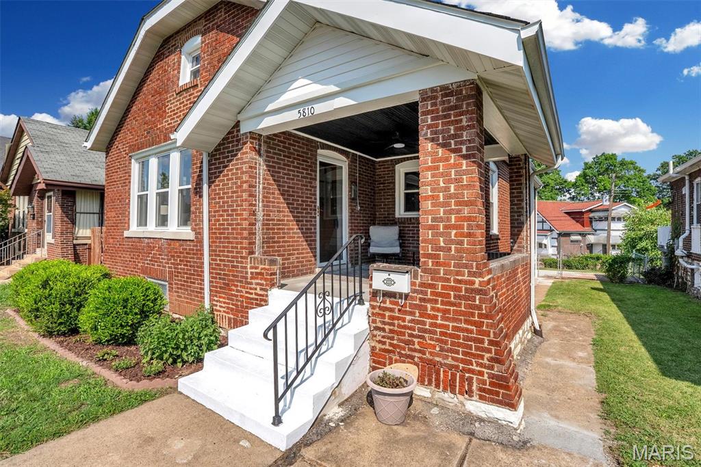 5810 S Kingshighway Boulevard Property Photo 1
