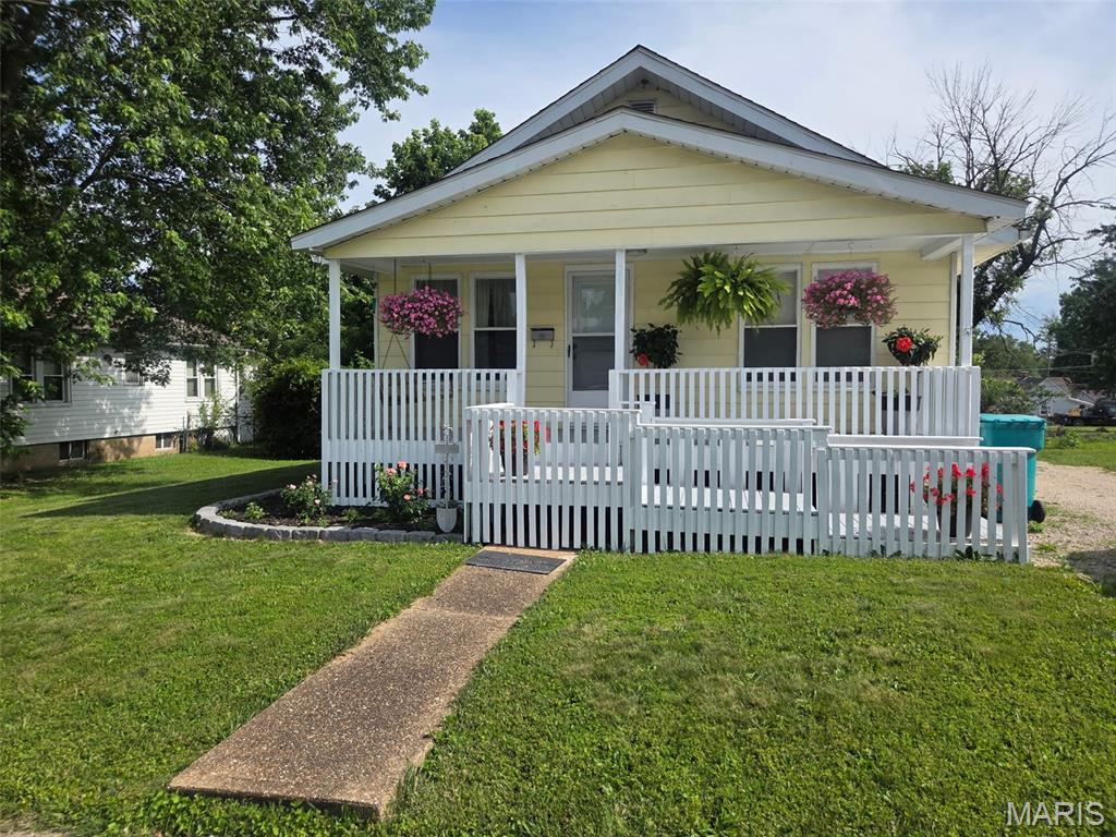 320 Pine Street Property Photo 1