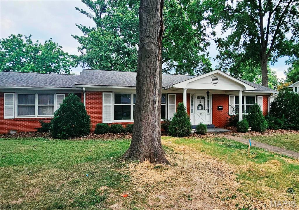 8 Friendship Court Property Photo 1