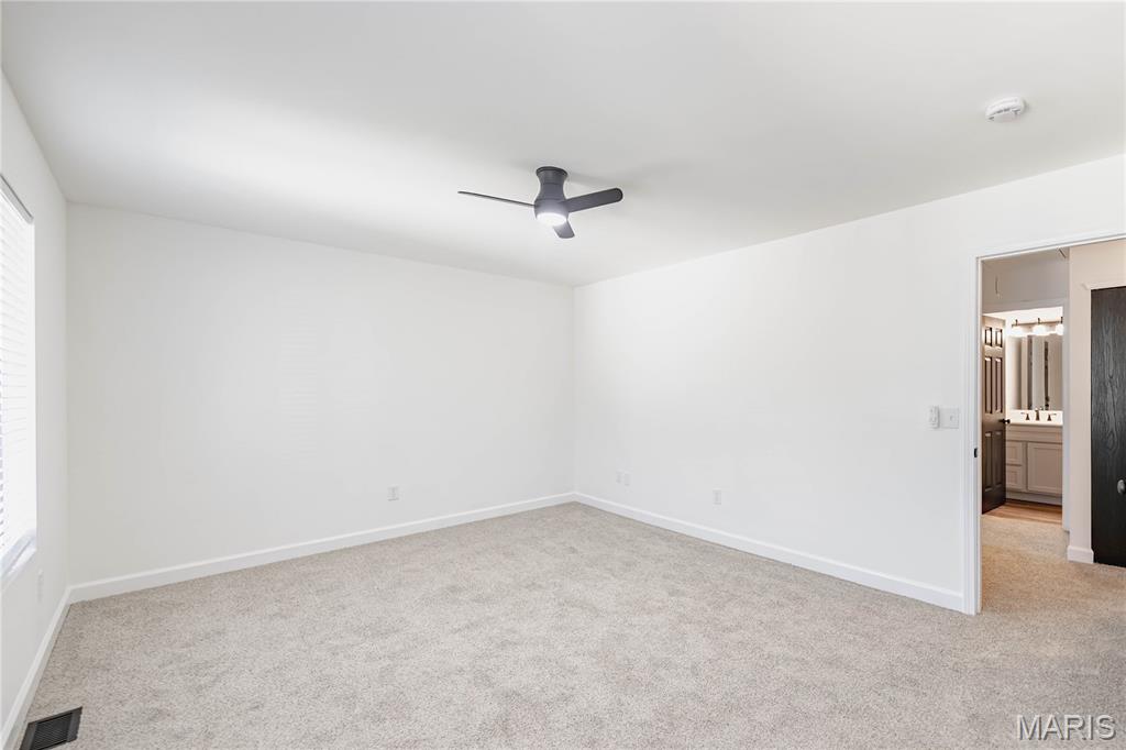 13 Dixons Court B Property Photo 17