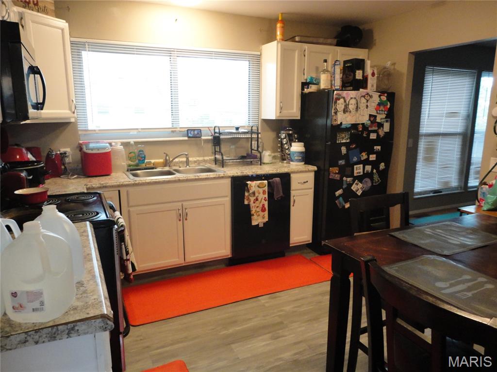 2240 Windsor Drive Property Photo 4