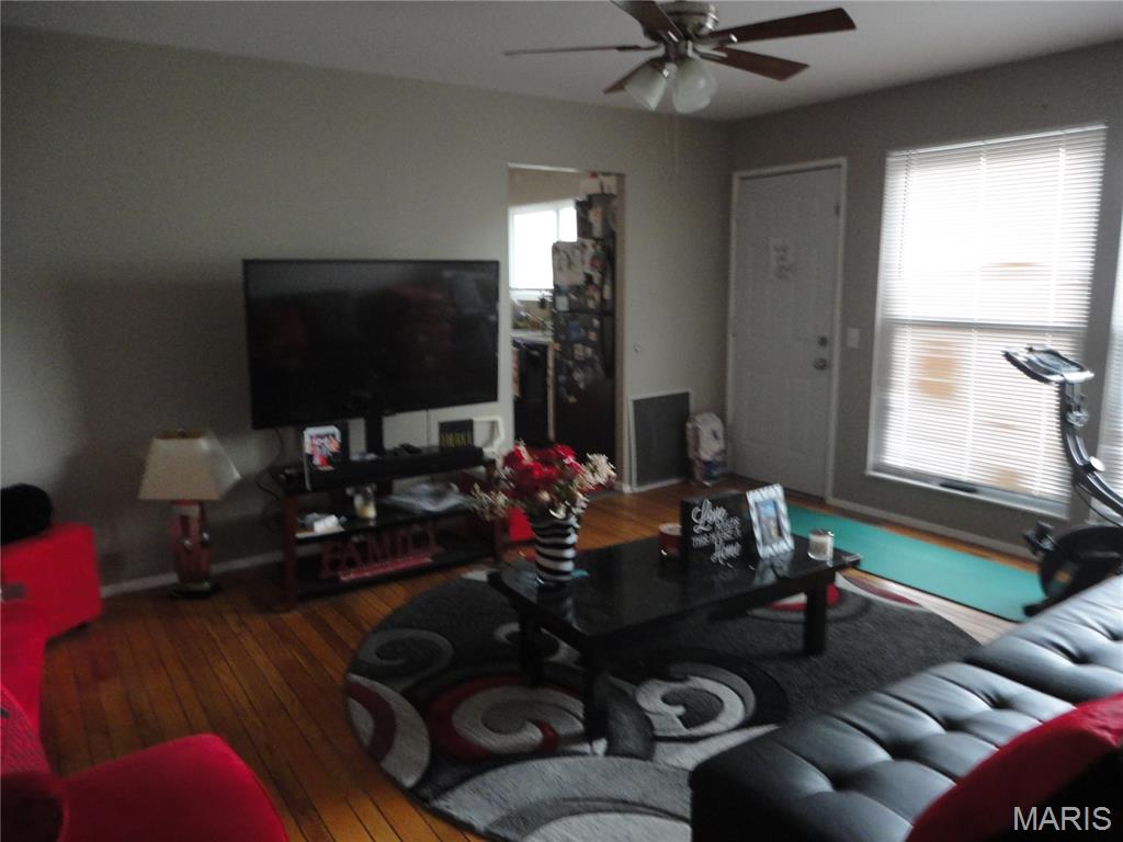 2240 Windsor Drive Property Photo 7