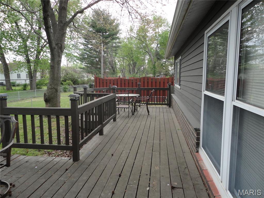 2240 Windsor Drive Property Photo 19