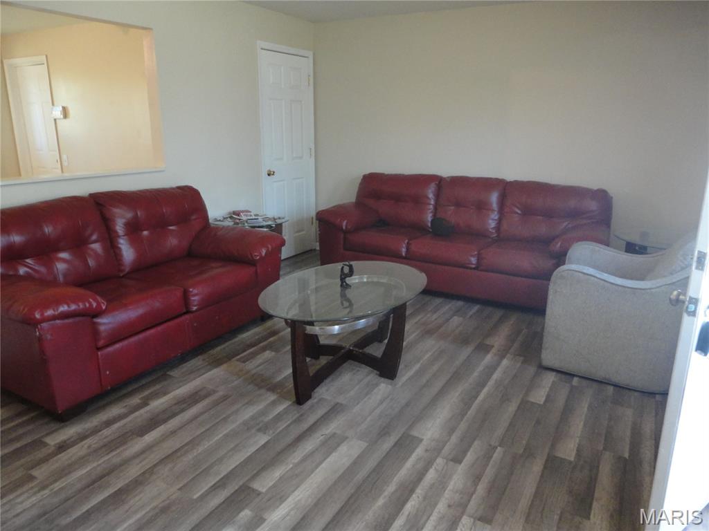 10323 Varnum Drive Property Photo 2