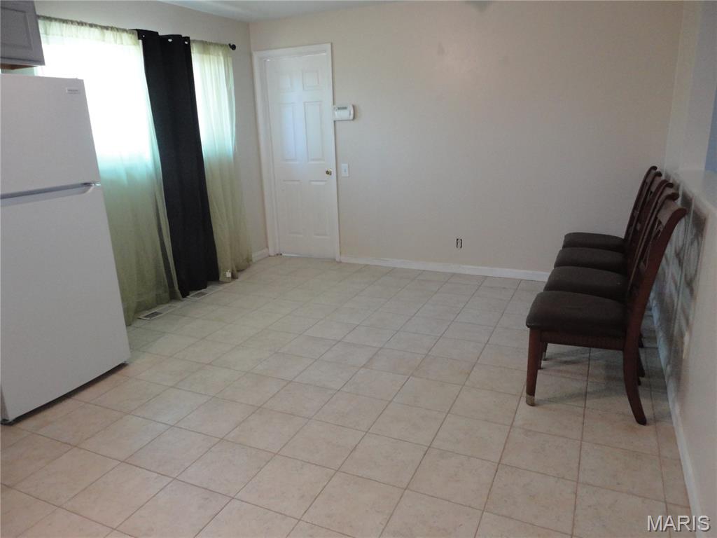 10323 Varnum Drive Property Photo 5