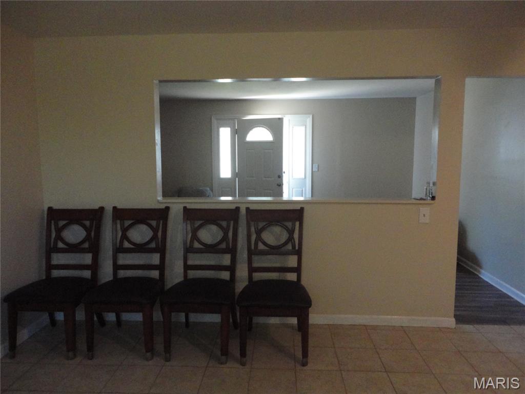 10323 Varnum Drive Property Photo 8