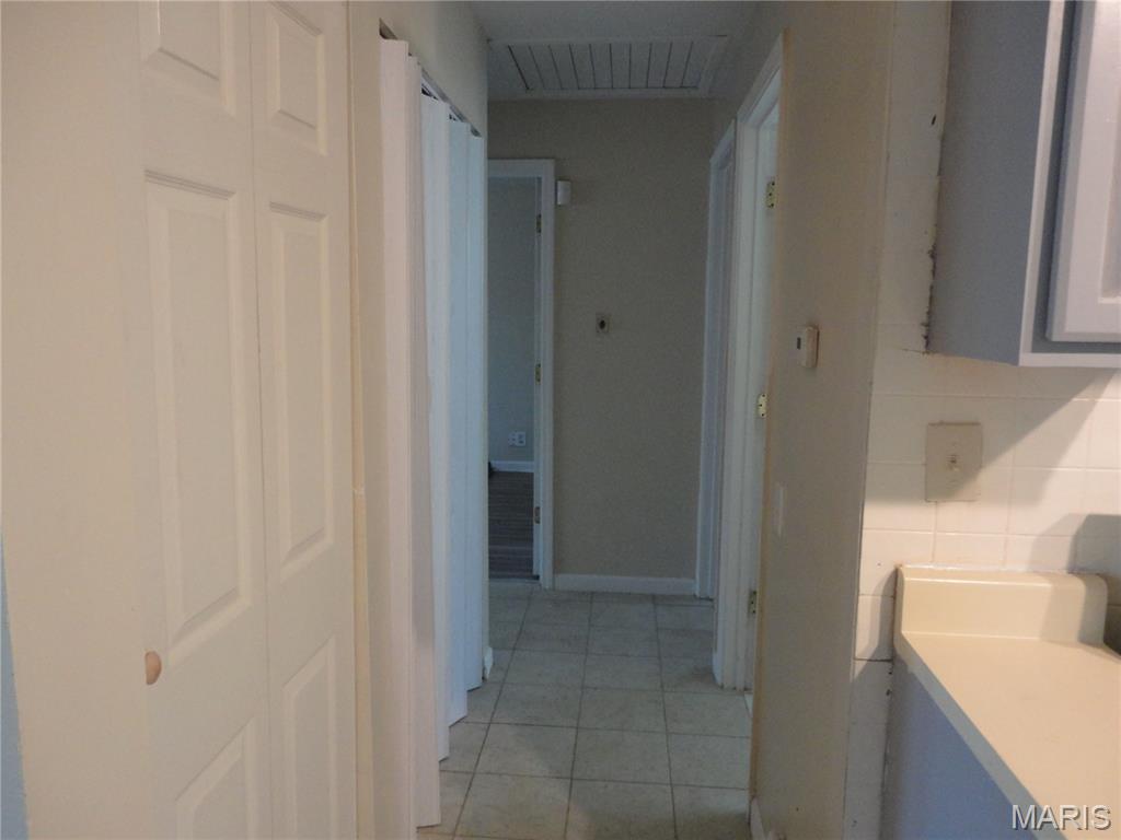 10323 Varnum Drive Property Photo 9