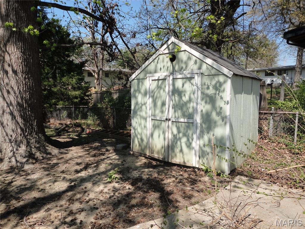 10323 Varnum Drive Property Photo 12