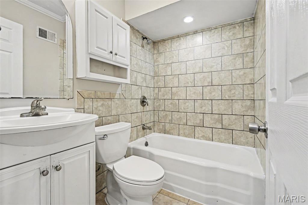 570 Saint Christina Lane Property Photo 13