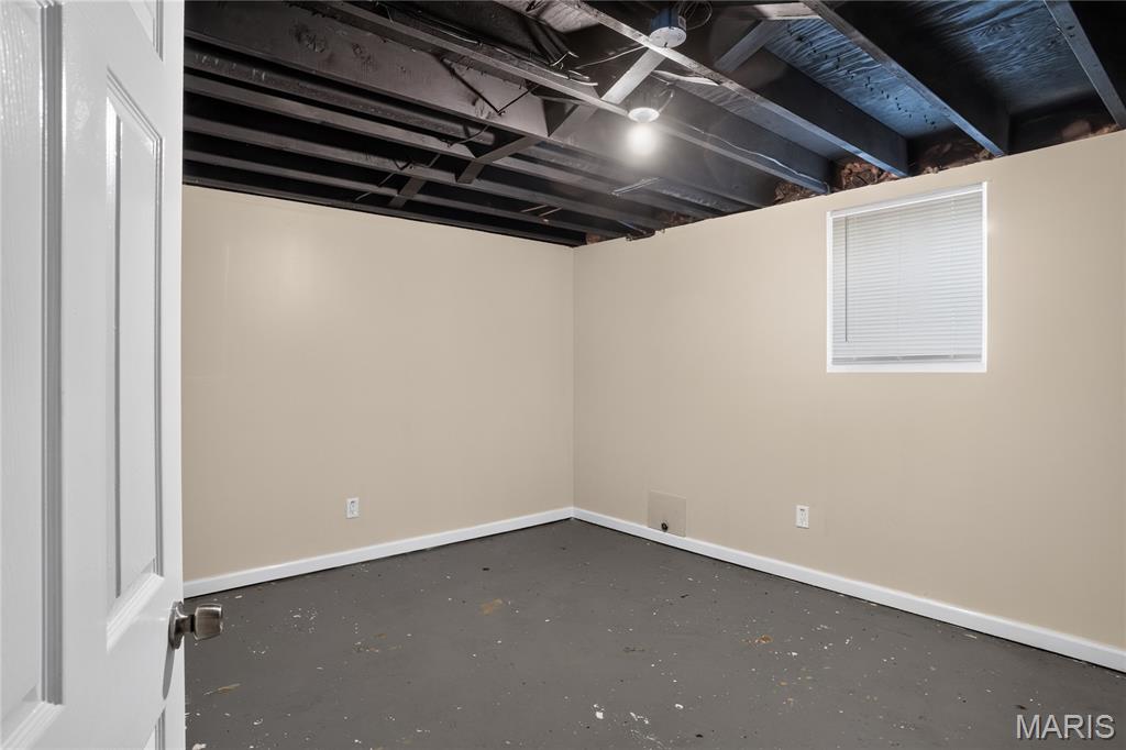 12083 Garden Lane Property Photo 24