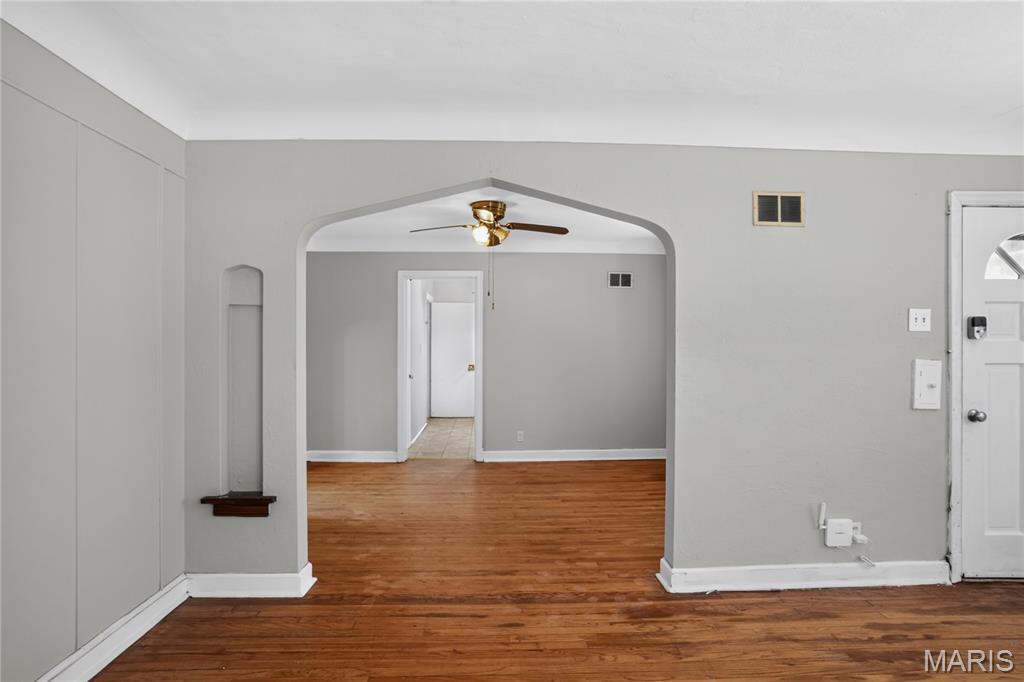 9013 Pallardy Lane Property Photo 8