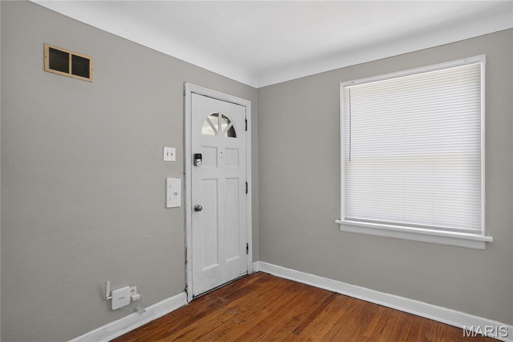 9013 Pallardy Lane Property Photo 12