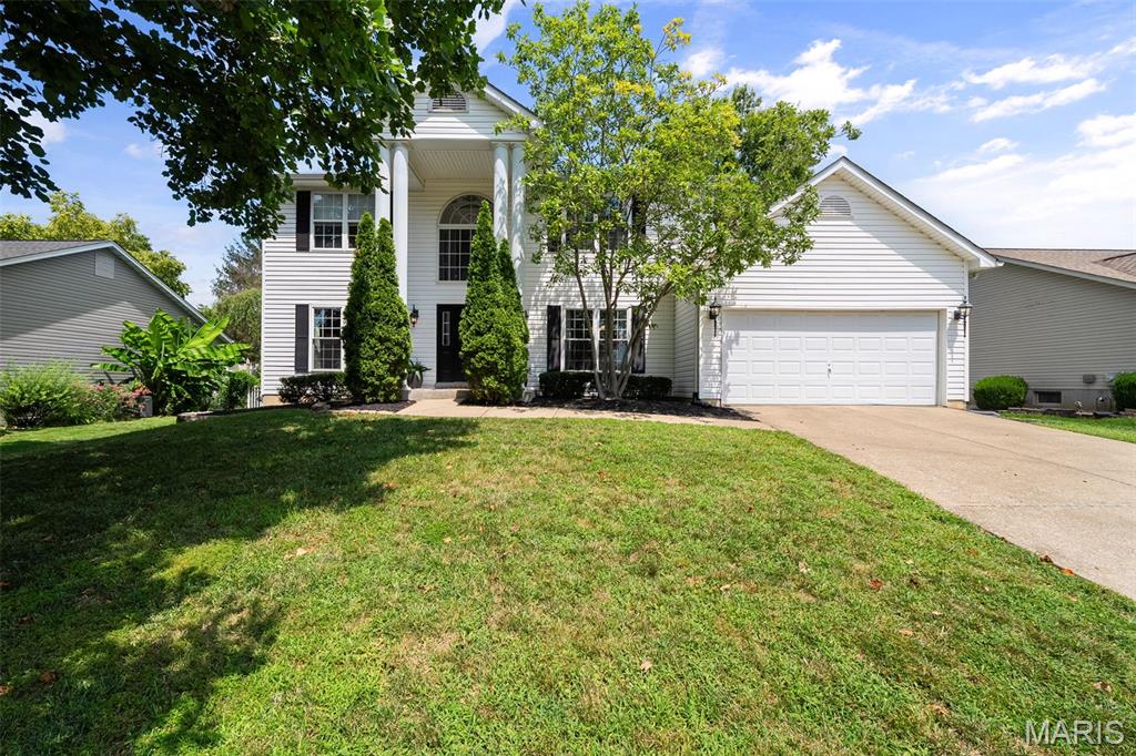 876 Emerald Place Drive Property Photo 1
