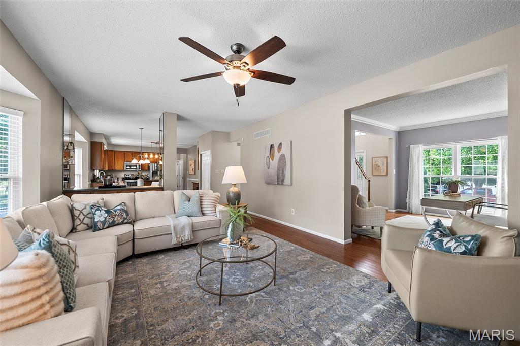 876 Emerald Place Drive Property Photo 15