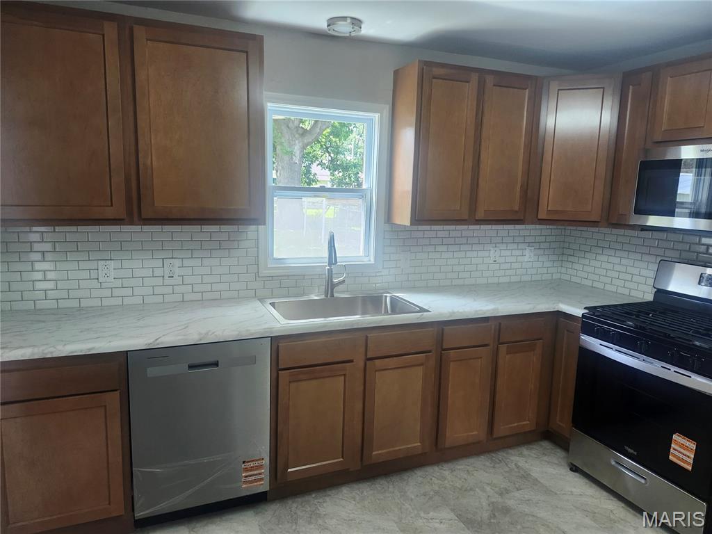 106 S Pearl Street Property Photo 2