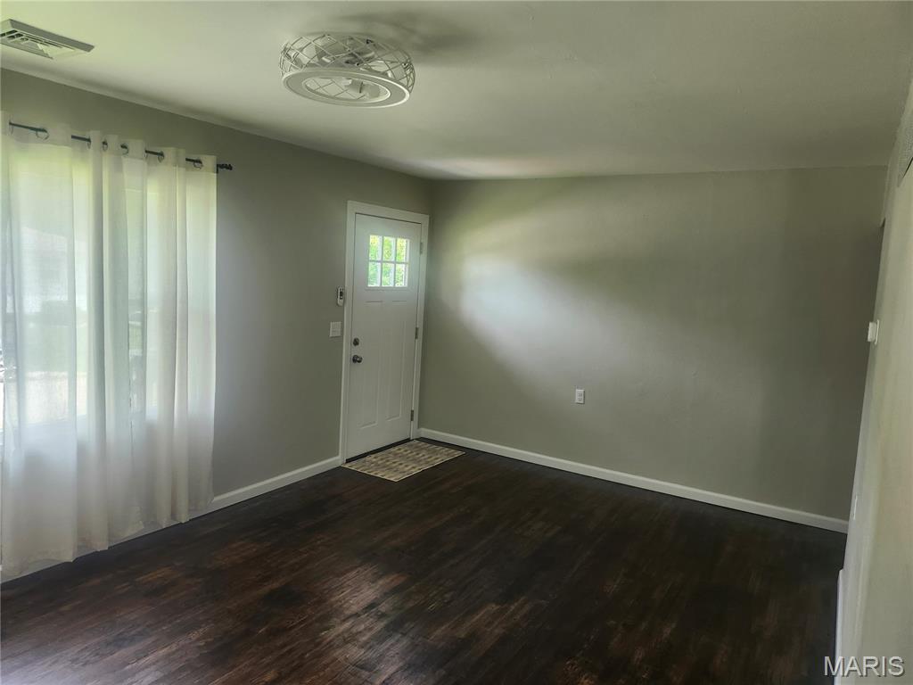 106 S Pearl Street Property Photo 6