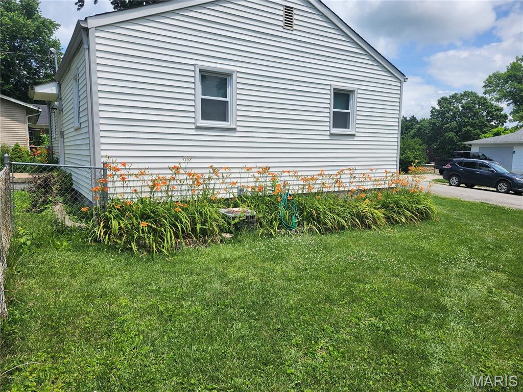 106 S Pearl Street Property Photo 15