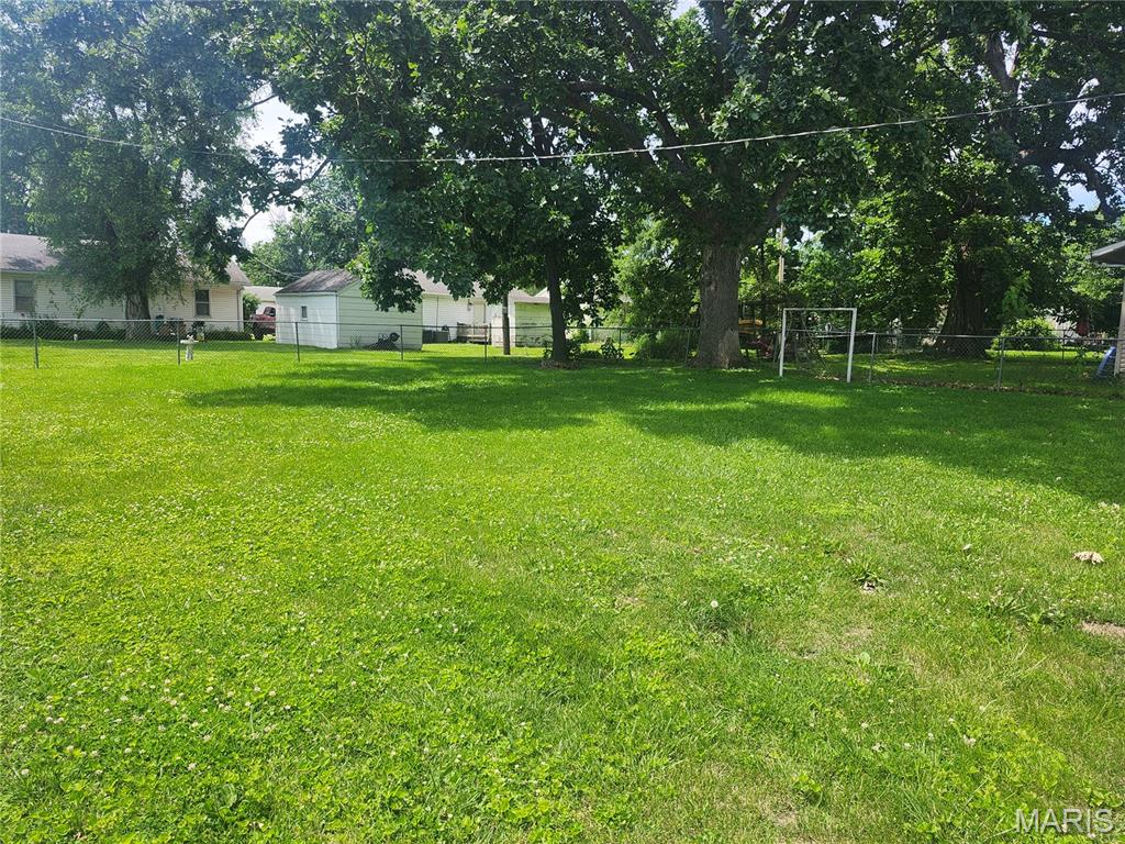 106 S Pearl Street Property Photo 16