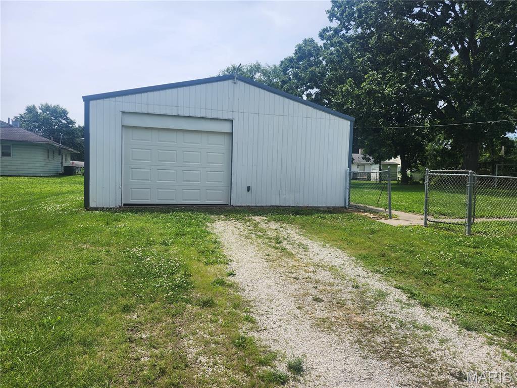 106 S Pearl Street Property Photo 17