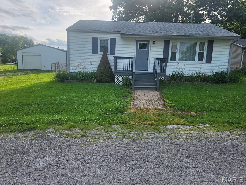 106 S Pearl Street Property Photo 18
