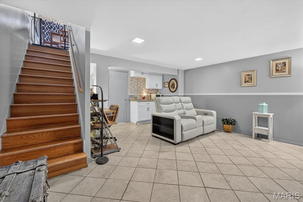 7903 Royal Arms Court Property Photo 16
