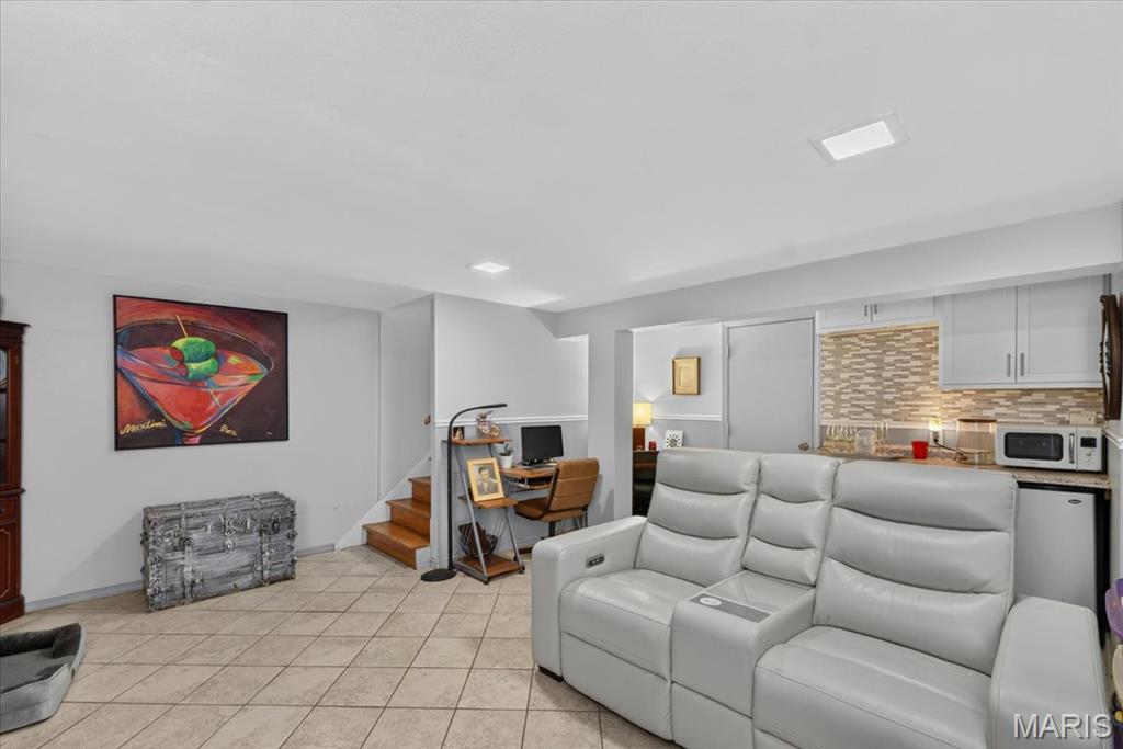 7903 Royal Arms Court Property Photo 19