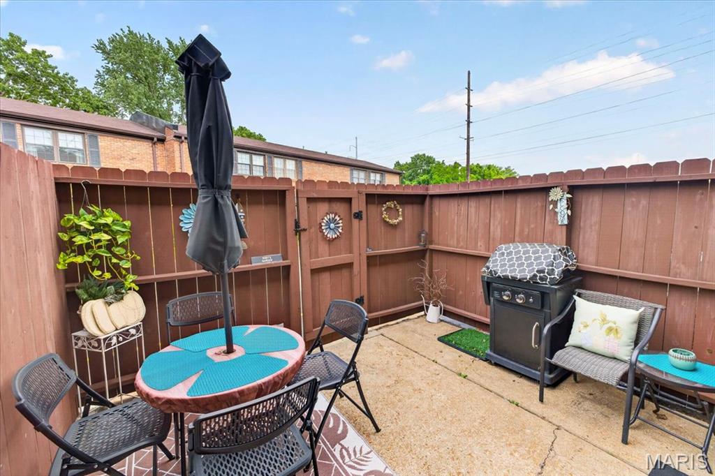 7903 Royal Arms Court Property Photo 27