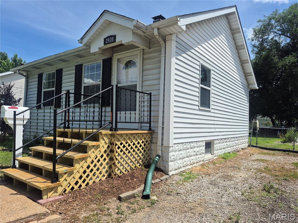 2920 Pershing Boulevard Property Photo 3