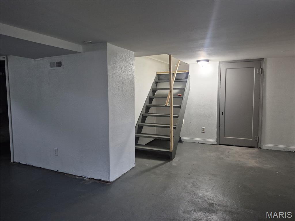 2920 Pershing Boulevard Property Photo 25