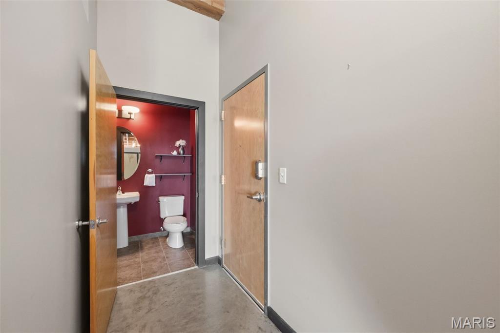 1015 Washington Avenue 407 Property Photo 7