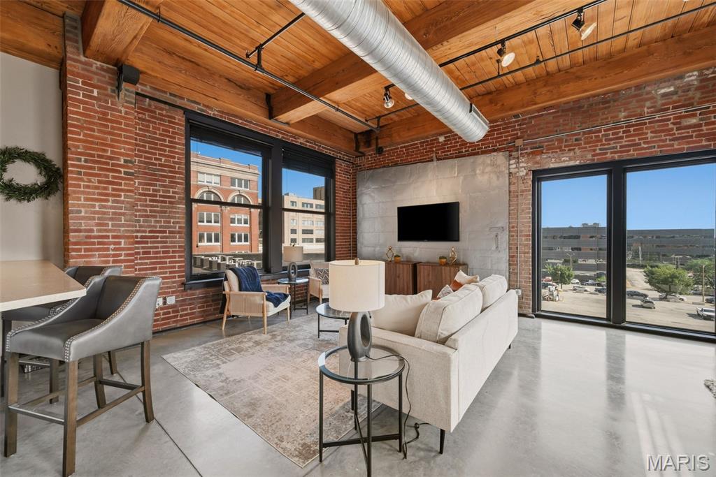 1015 Washington Avenue 407 Property Photo 19