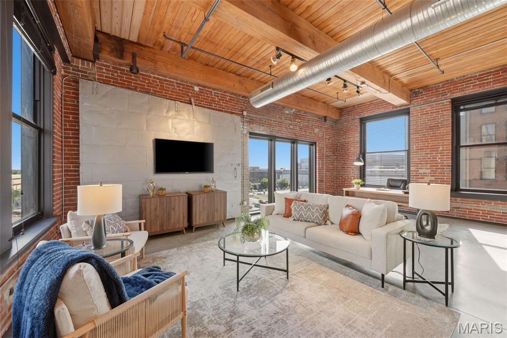 1015 Washington Avenue 407 Property Photo 21