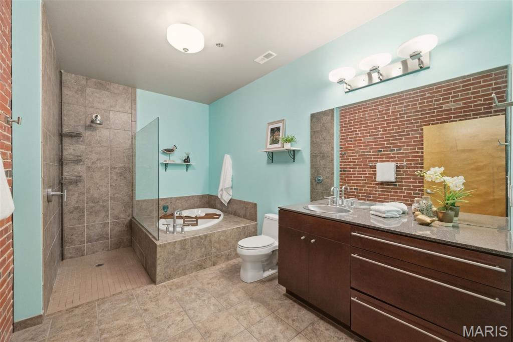 1015 Washington Avenue 407 Property Photo 31