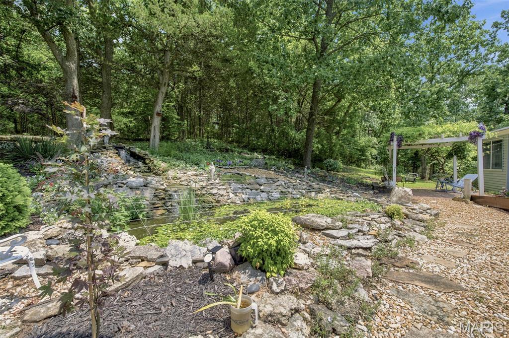 21 Trails End Property Photo 4