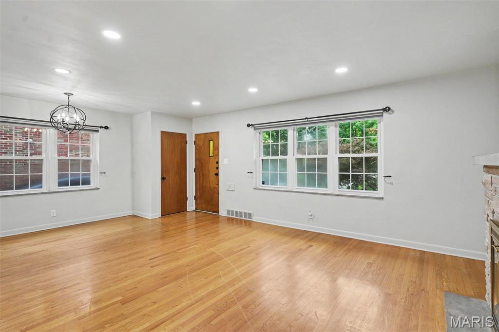 90 Greendale Drive Property Photo 3