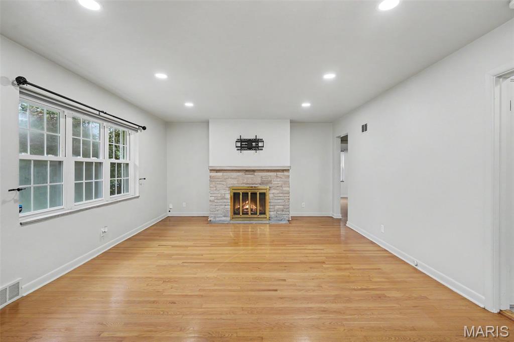 90 Greendale Drive Property Photo 4