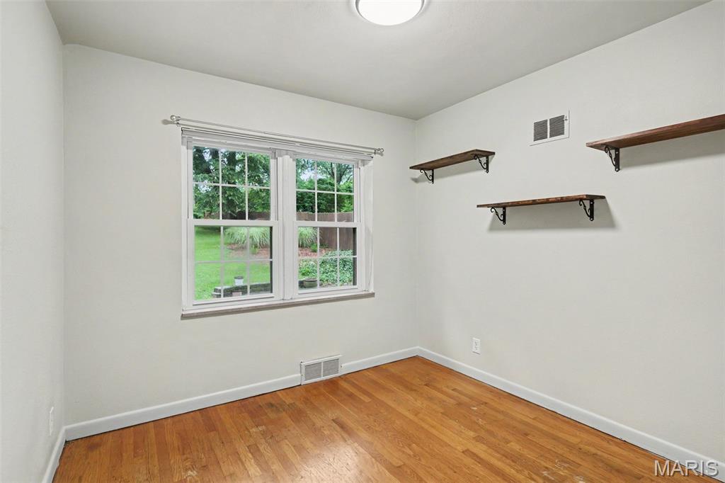 90 Greendale Drive Property Photo 10