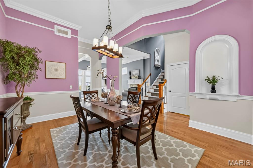 5285 Washington Place Property Photo 14