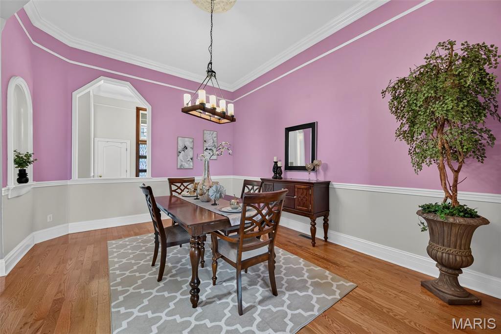 5285 Washington Place Property Photo 15