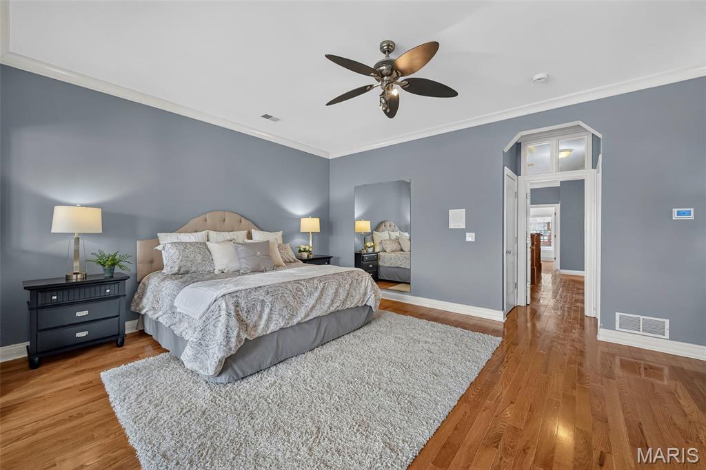 5285 Washington Place Property Photo 35
