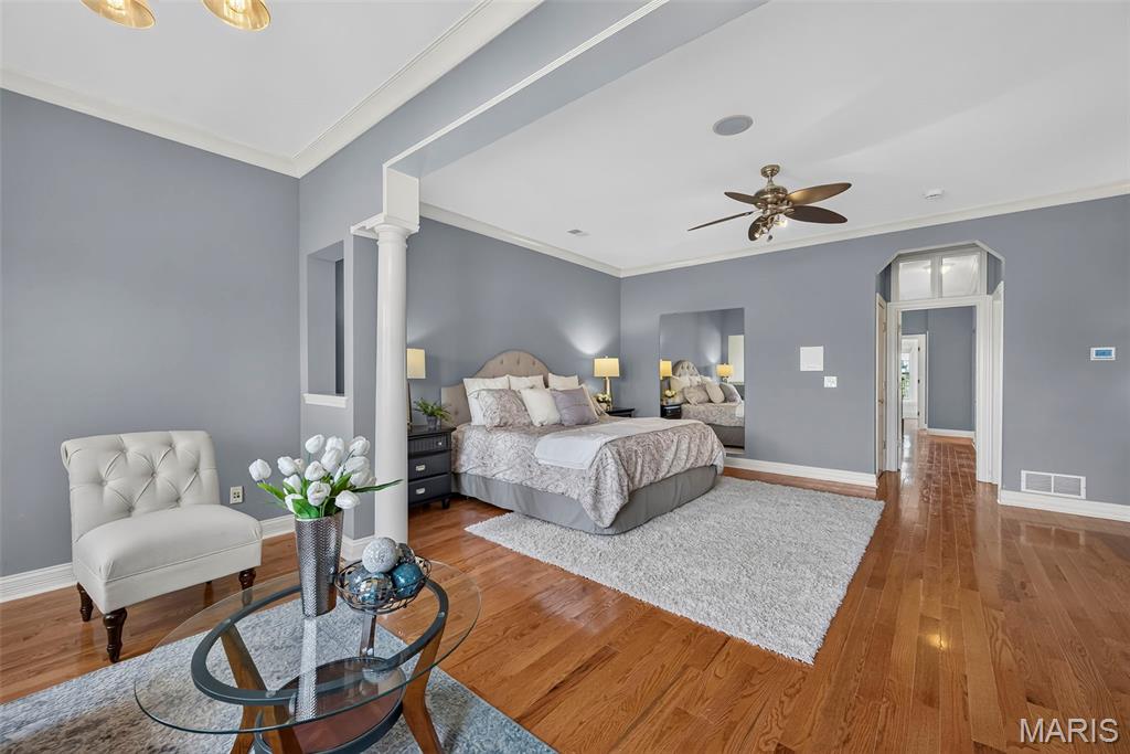 5285 Washington Place Property Photo 39