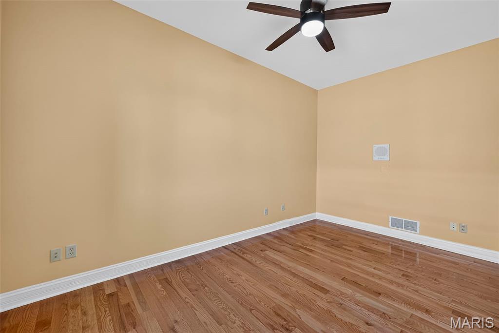5285 Washington Place Property Photo 56