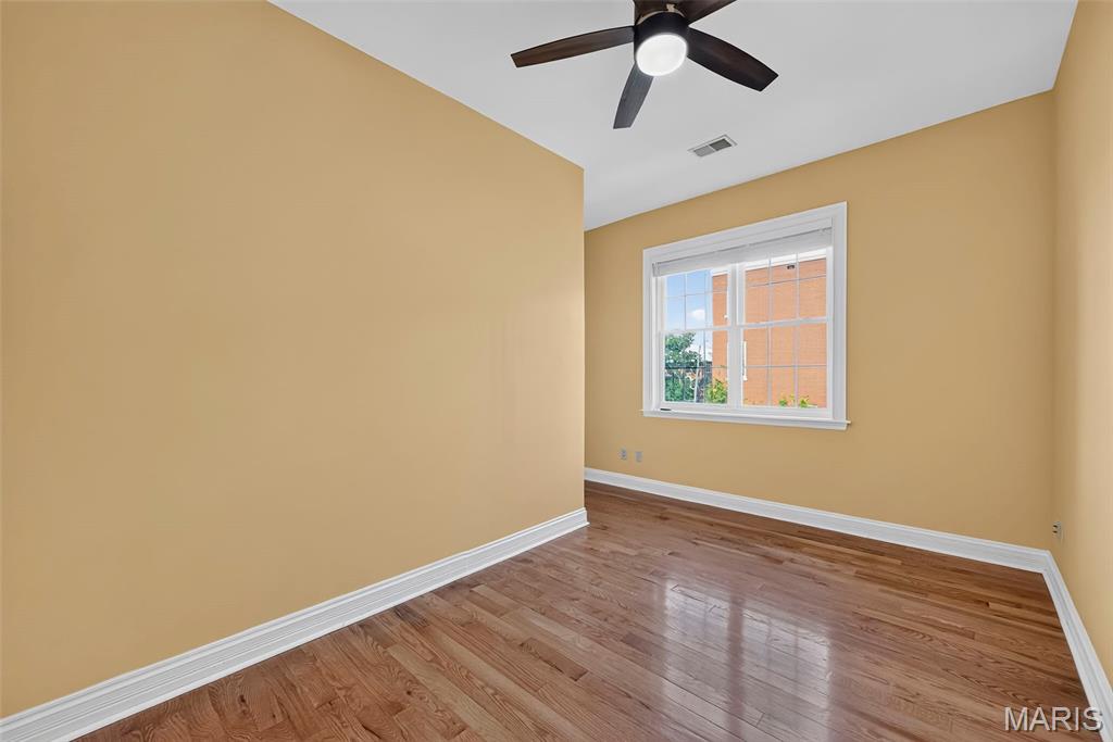 5285 Washington Place Property Photo 57