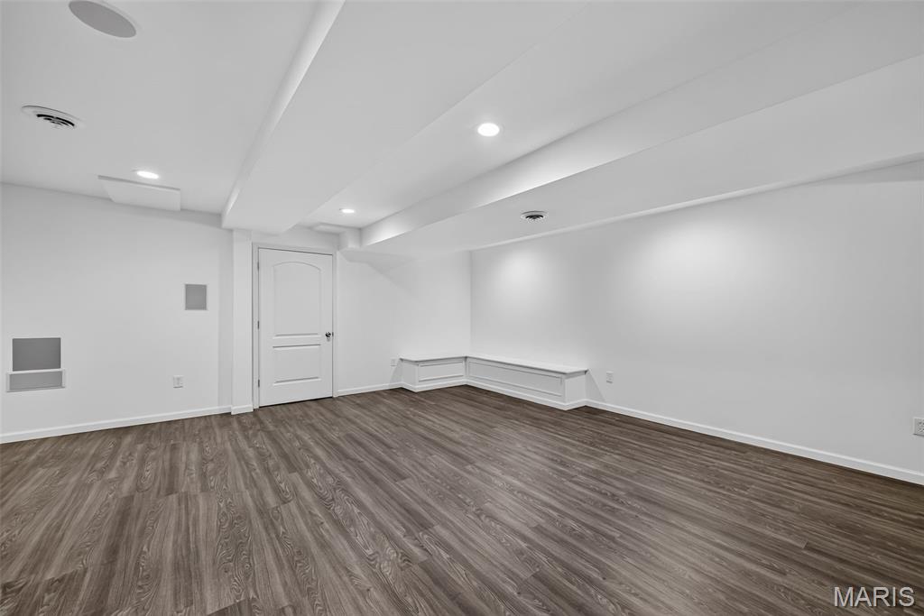 5285 Washington Place Property Photo 59