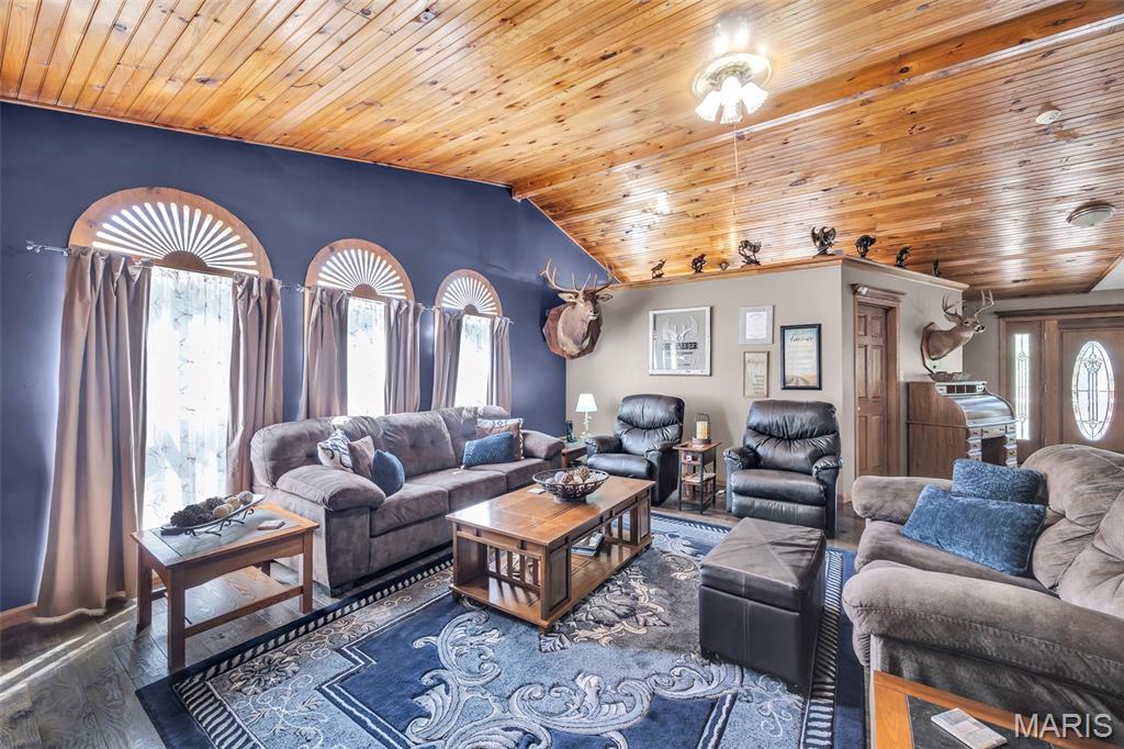 1315 Highway E Property Photo 10