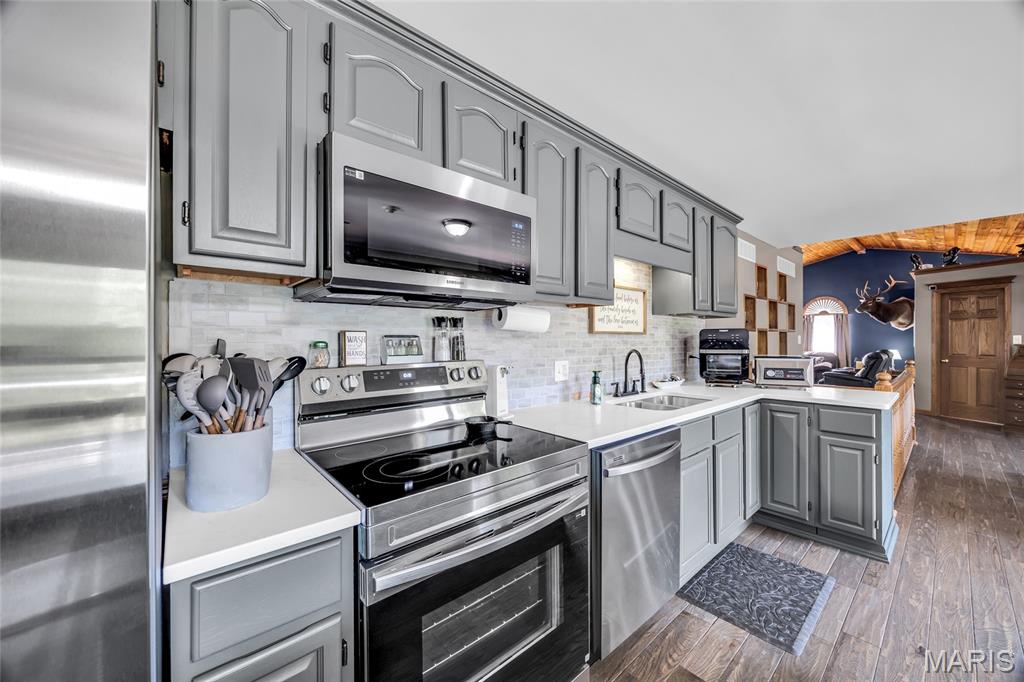 1315 Highway E Property Photo 16