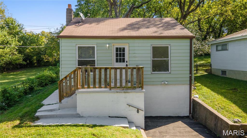 6166 Emerald Avenue Property Photo 1
