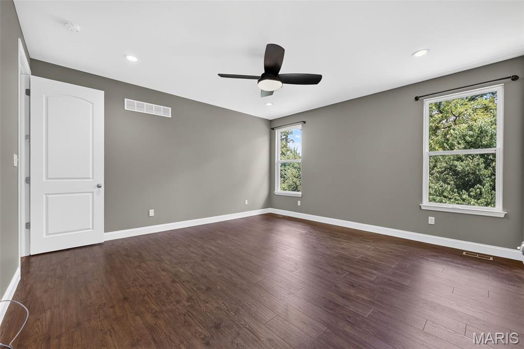 401 Hamlet Court Property Photo 9