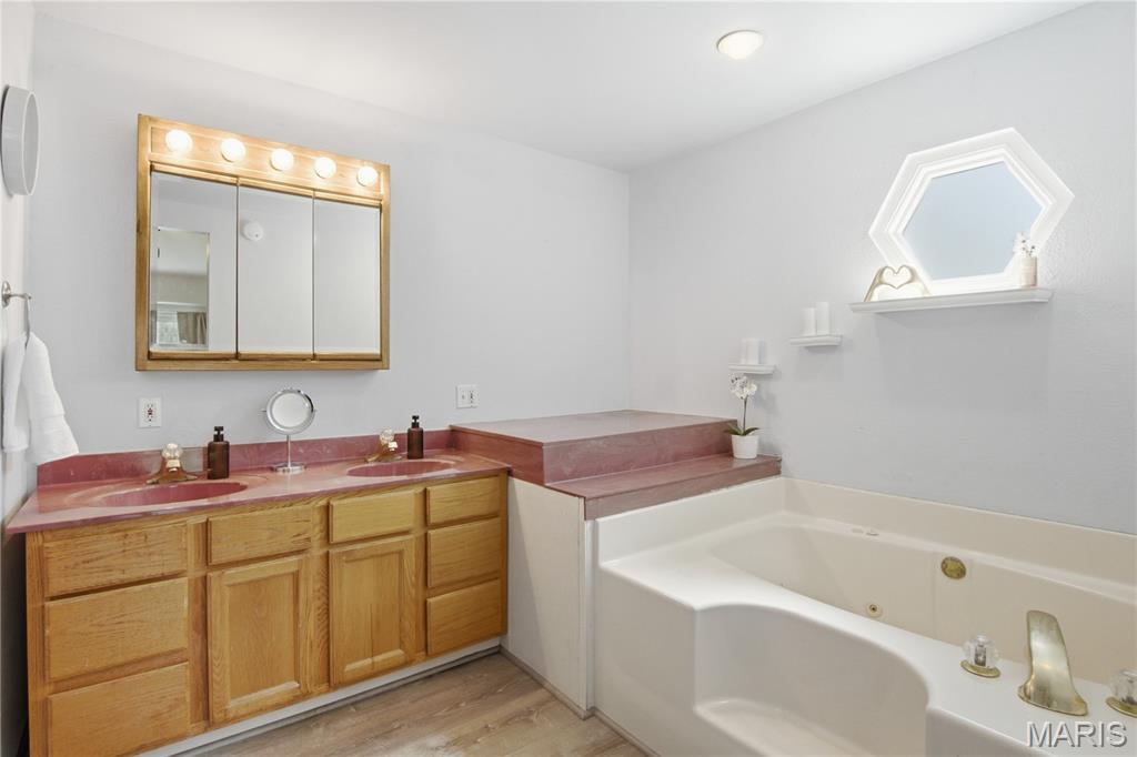 403 E Locust Street Property Photo 49