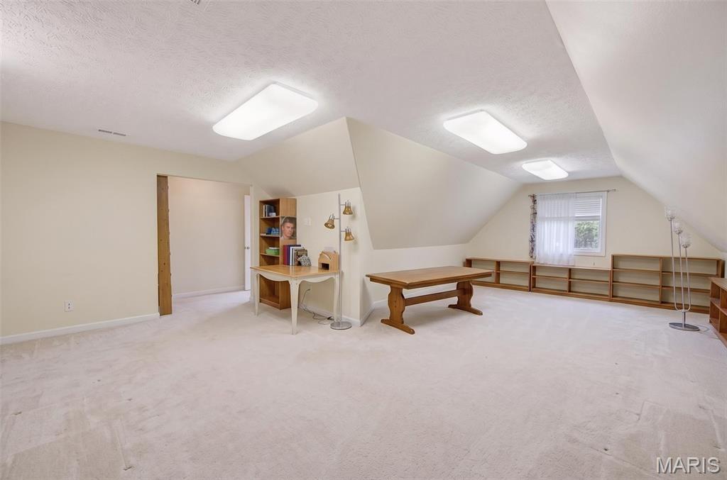 106 Bruce Drive Property Photo 35